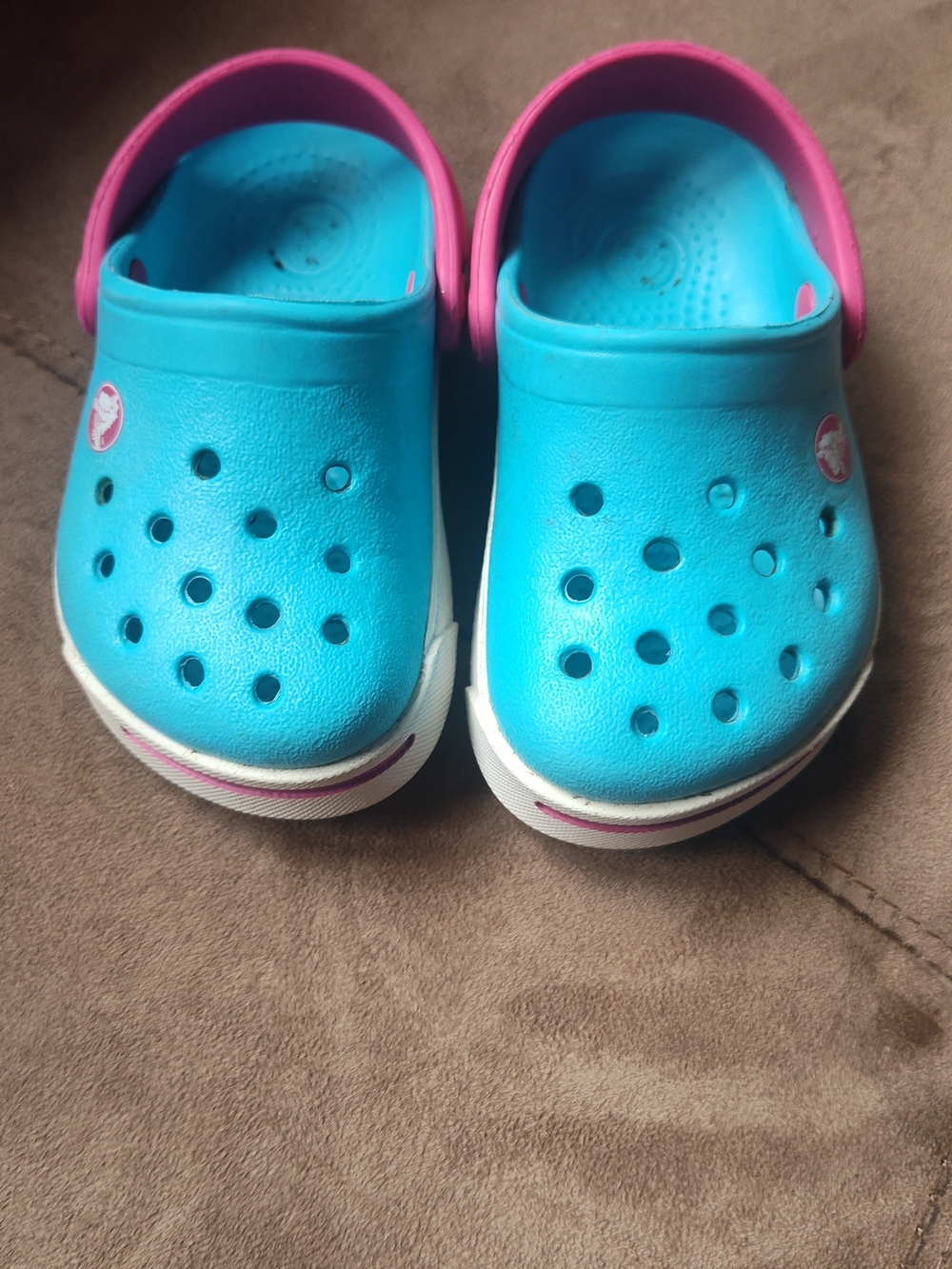 CROCS Kids Turquoise Clogs with Pink Straps, Size 4/5c